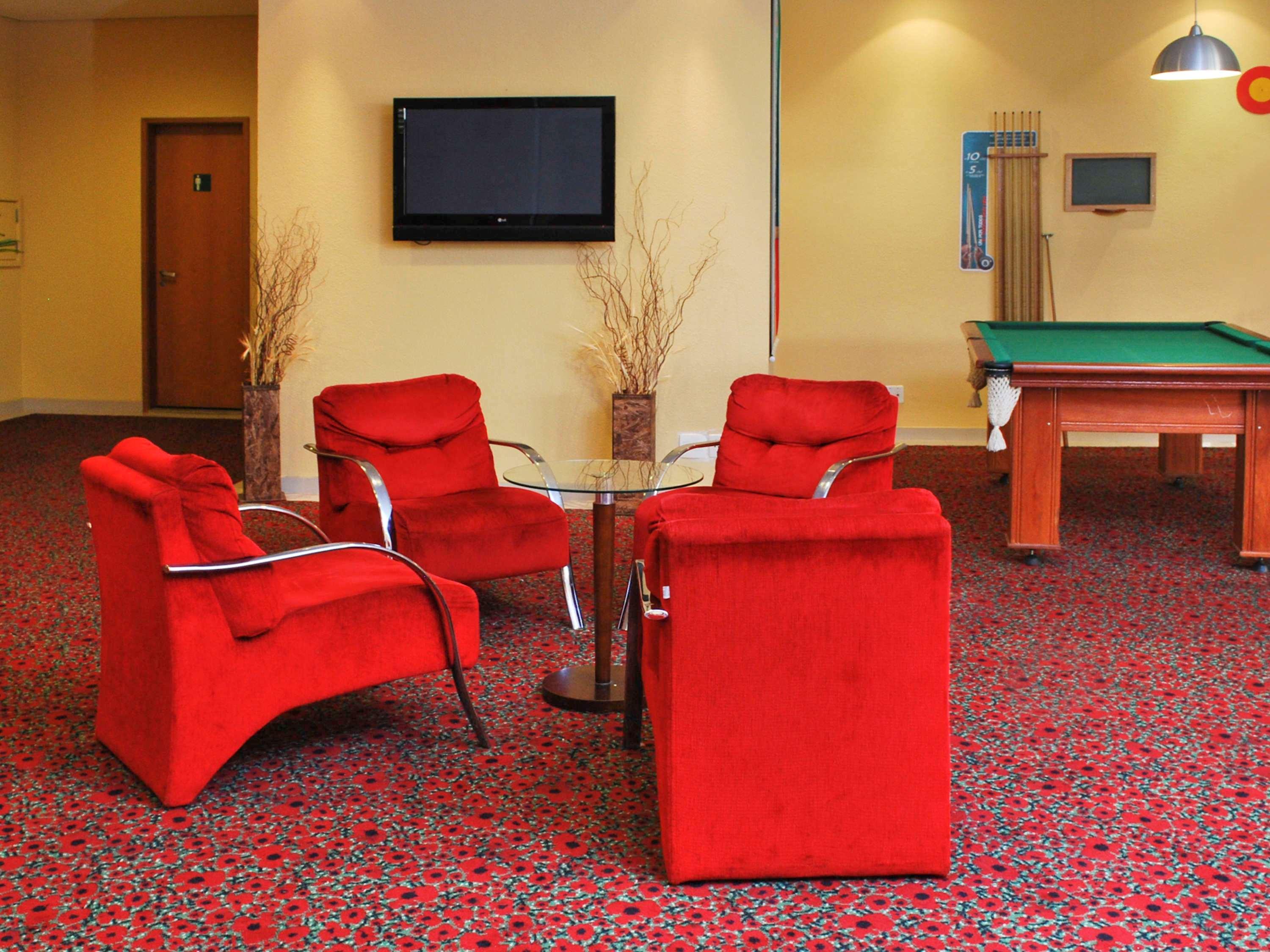 Hotel Ibis Betim Esterno foto